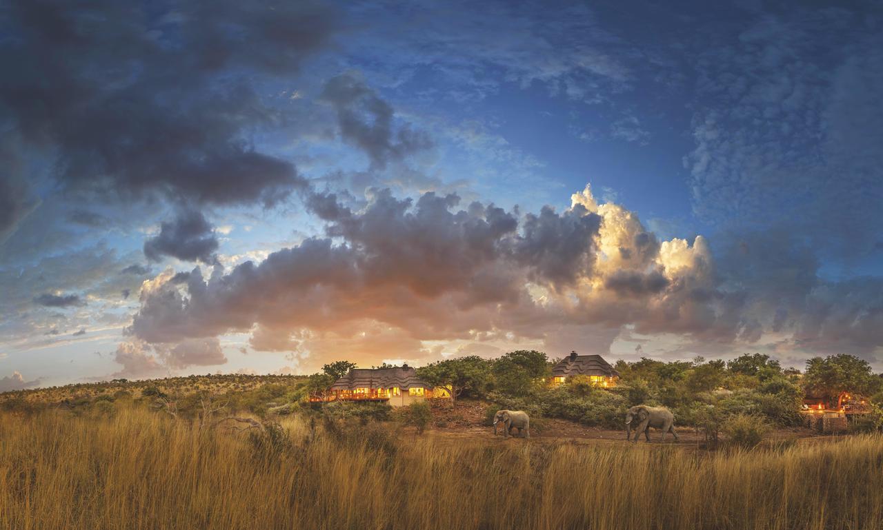 Tuningi Safari Lodge Madikwe Game Reserve Bagian luar foto